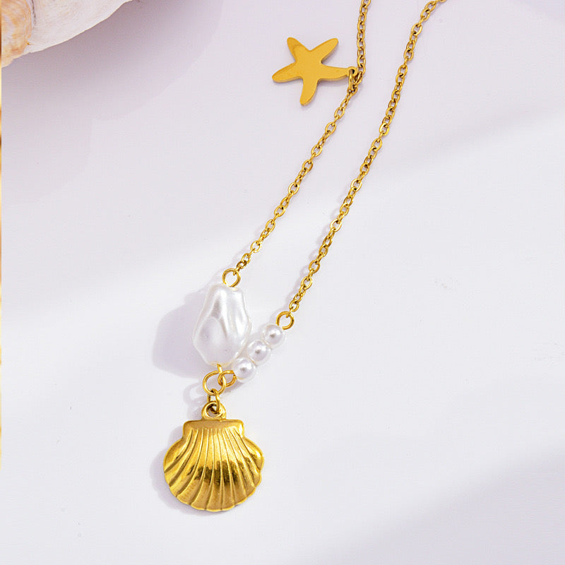 18K Gold Plated Acrylic Sea Shell Necklace