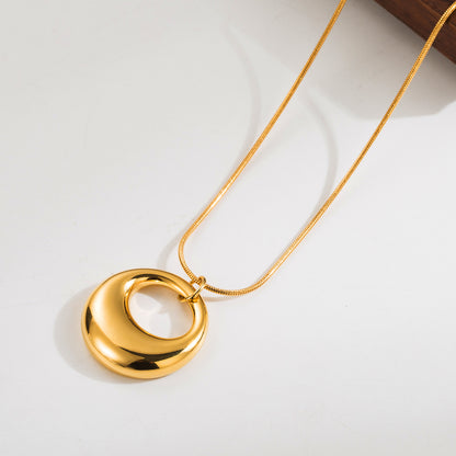 18K Gold Plated Round Heart Necklace